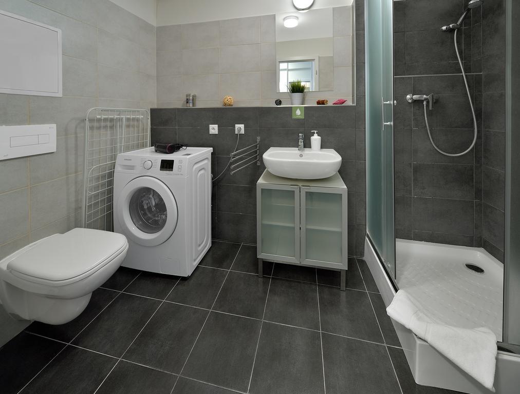 ברטיסלאבה Charming & Cozy Ambiente Apartments מראה חיצוני תמונה