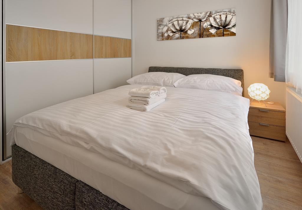 ברטיסלאבה Charming & Cozy Ambiente Apartments מראה חיצוני תמונה