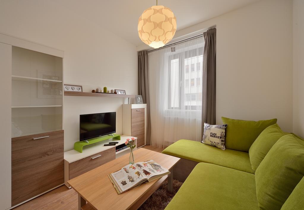 ברטיסלאבה Charming & Cozy Ambiente Apartments מראה חיצוני תמונה
