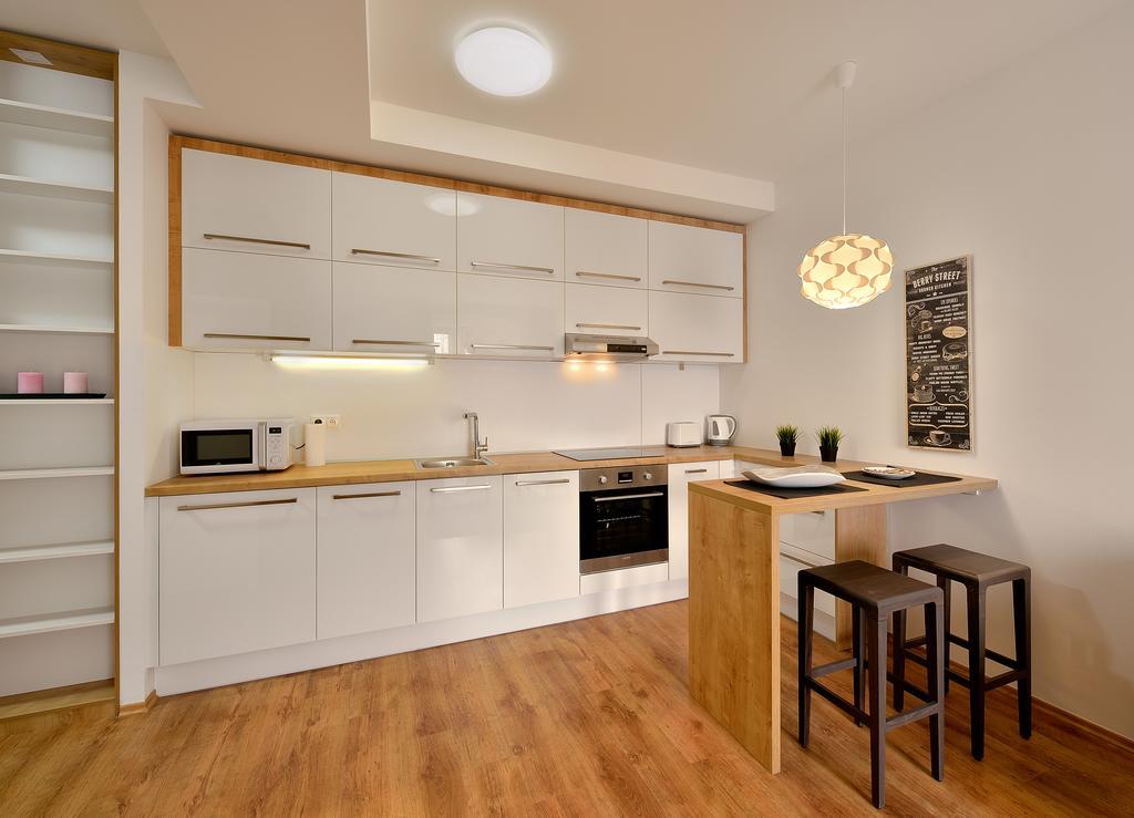 ברטיסלאבה Charming & Cozy Ambiente Apartments מראה חיצוני תמונה