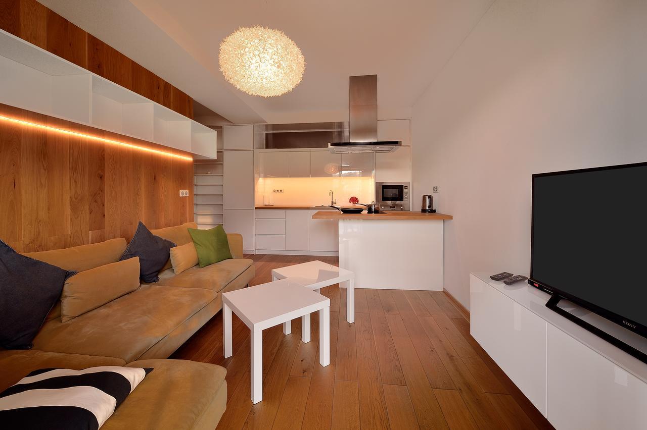 ברטיסלאבה Charming & Cozy Ambiente Apartments מראה חיצוני תמונה